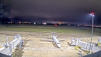 Weather camera view of Lake Charles Rgnl Arpt terminal bldg.