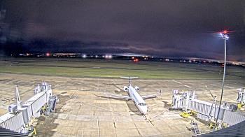 Weather camera view of Lake Charles Rgnl Arpt terminal bldg.
