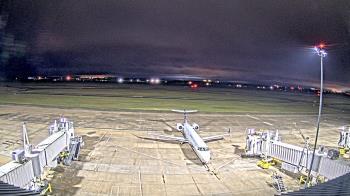 Weather camera view of Lake Charles Rgnl Arpt terminal bldg.