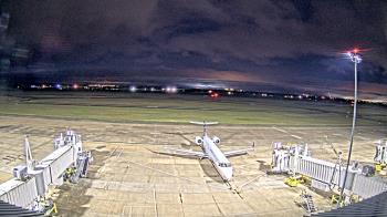 Weather camera view of Lake Charles Rgnl Arpt terminal bldg.