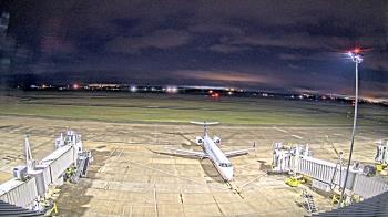 Weather camera view of Lake Charles Rgnl Arpt terminal bldg.