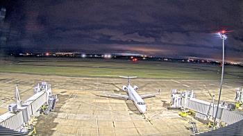 Weather camera view of Lake Charles Rgnl Arpt terminal bldg.