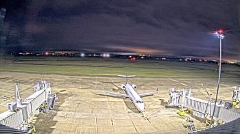 Weather camera view of Lake Charles Rgnl Arpt terminal bldg.