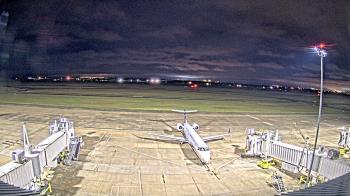 Weather camera view of Lake Charles Rgnl Arpt terminal bldg.