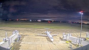 Weather camera view of Lake Charles Rgnl Arpt terminal bldg.