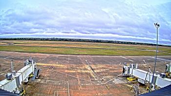 Weather camera view of Lake Charles Rgnl Arpt terminal bldg.