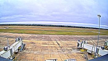 Weather camera view of Lake Charles Rgnl Arpt terminal bldg.