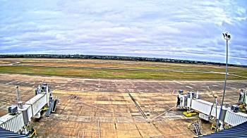 Weather camera view of Lake Charles Rgnl Arpt terminal bldg.