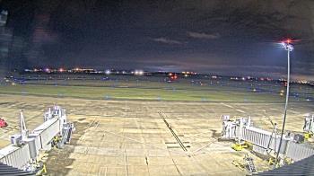 Weather camera view of Lake Charles Rgnl Arpt terminal bldg.