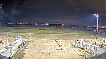 Weather camera view of Lake Charles Rgnl Arpt terminal bldg.