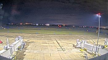 Weather camera view of Lake Charles Rgnl Arpt terminal bldg.