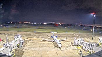 Weather camera view of Lake Charles Rgnl Arpt terminal bldg.