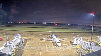 Weather camera view of Lake Charles Rgnl Arpt terminal bldg.