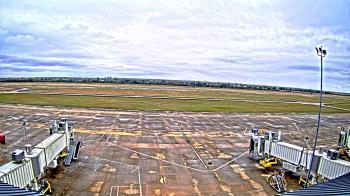 Weather camera view of Lake Charles Rgnl Arpt terminal bldg.