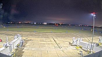 Weather camera view of Lake Charles Rgnl Arpt terminal bldg.