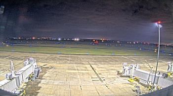 Weather camera view of Lake Charles Rgnl Arpt terminal bldg.