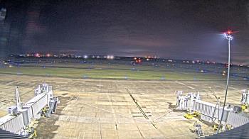 Weather camera view of Lake Charles Rgnl Arpt terminal bldg.