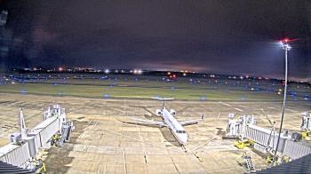 Weather camera view of Lake Charles Rgnl Arpt terminal bldg.