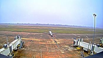 Weather camera view of Lake Charles Rgnl Arpt terminal bldg.