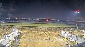 Weather camera view of Lake Charles Rgnl Arpt terminal bldg.