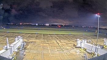 Weather camera view of Lake Charles Rgnl Arpt terminal bldg.