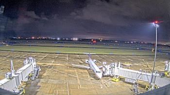 Weather camera view of Lake Charles Rgnl Arpt terminal bldg.