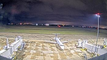 Weather camera view of Lake Charles Rgnl Arpt terminal bldg.