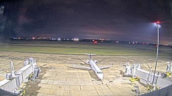 Weather camera view of Lake Charles Rgnl Arpt terminal bldg.