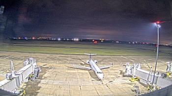 Weather camera view of Lake Charles Rgnl Arpt terminal bldg.