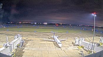 Weather camera view of Lake Charles Rgnl Arpt terminal bldg.