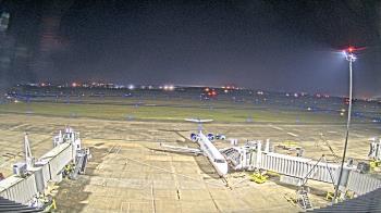 Weather camera view of Lake Charles Rgnl Arpt terminal bldg.