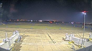 Weather camera view of Lake Charles Rgnl Arpt terminal bldg.