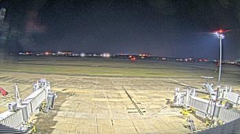 Weather camera view of Lake Charles Rgnl Arpt terminal bldg.