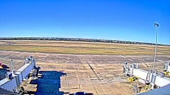 Weather camera view of Lake Charles Rgnl Arpt terminal bldg.