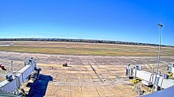 Weather camera view of Lake Charles Rgnl Arpt terminal bldg.