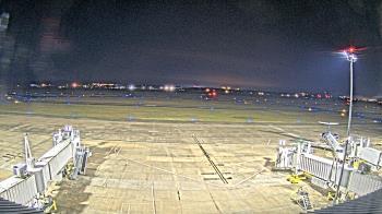 Weather camera view of Lake Charles Rgnl Arpt terminal bldg.