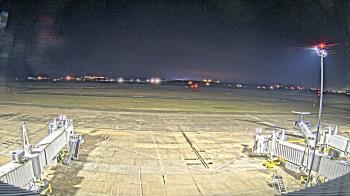 Weather camera view of Lake Charles Rgnl Arpt terminal bldg.