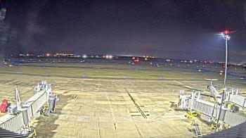 Weather camera view of Lake Charles Rgnl Arpt terminal bldg.