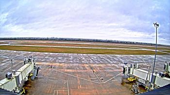 Weather camera view of Lake Charles Rgnl Arpt terminal bldg.