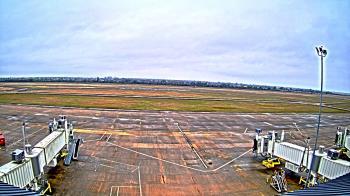 Weather camera view of Lake Charles Rgnl Arpt terminal bldg.