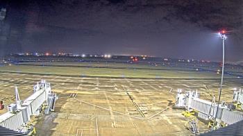 Weather camera view of Lake Charles Rgnl Arpt terminal bldg.