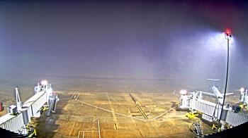 Weather camera view of Lake Charles Rgnl Arpt terminal bldg.