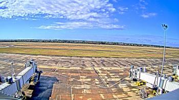 Weather camera view of Lake Charles Rgnl Arpt terminal bldg.