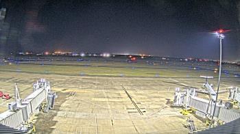 Weather camera view of Lake Charles Rgnl Arpt terminal bldg.