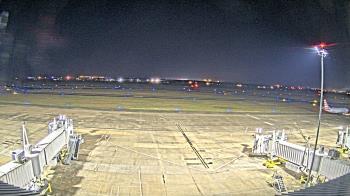 Weather camera view of Lake Charles Rgnl Arpt terminal bldg.