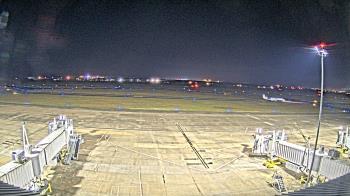 Weather camera view of Lake Charles Rgnl Arpt terminal bldg.