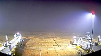 Weather camera view of Lake Charles Rgnl Arpt terminal bldg.