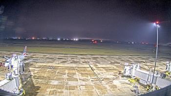Weather camera view of Lake Charles Rgnl Arpt terminal bldg.
