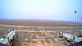 Weather camera view of Lake Charles Rgnl Arpt terminal bldg.