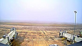 Weather camera view of Lake Charles Rgnl Arpt terminal bldg.